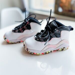 Air Jordan Toddler Sneakers size 7